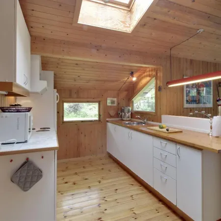Holiday home Gerasim - 400m From The Sea In Ne Jutland By Interhome Hals